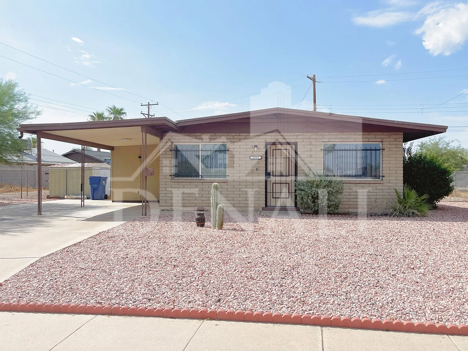 3 bed, 2.0 bath, 1110 sqft, $1,600 — Photo 1
