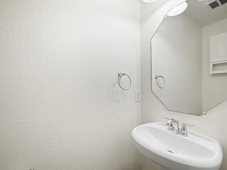 1013 Lucy Ln — Photo 22
