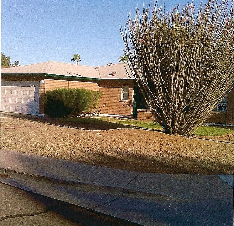 1st image of 3757 W Willow Ave