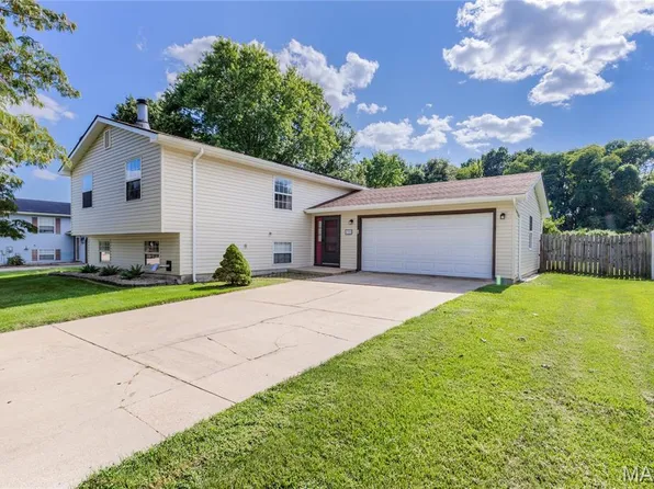 4708 Storeyland Dr, Alton, IL 62002