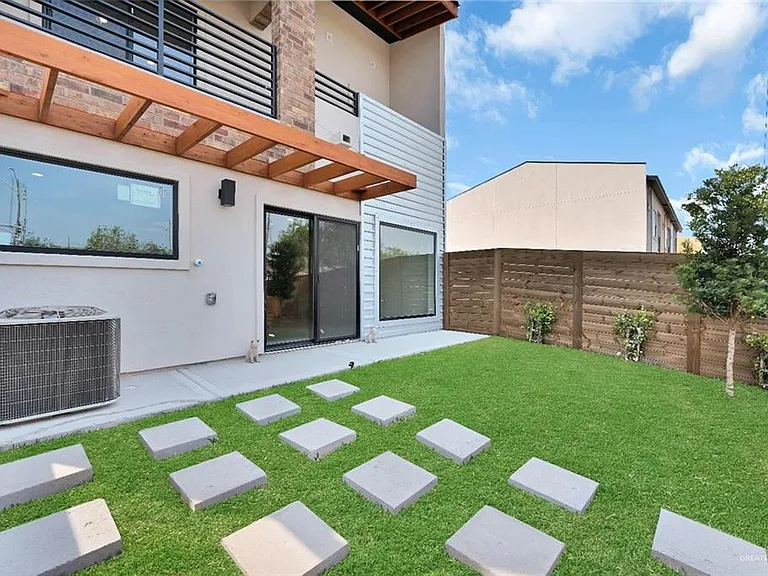 920 S Bicentennial Blvd — Photo 14