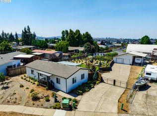 2226 32nd St, Springfield, OR 97477