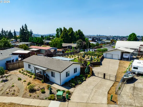 2226 32nd St, Springfield, OR 97477