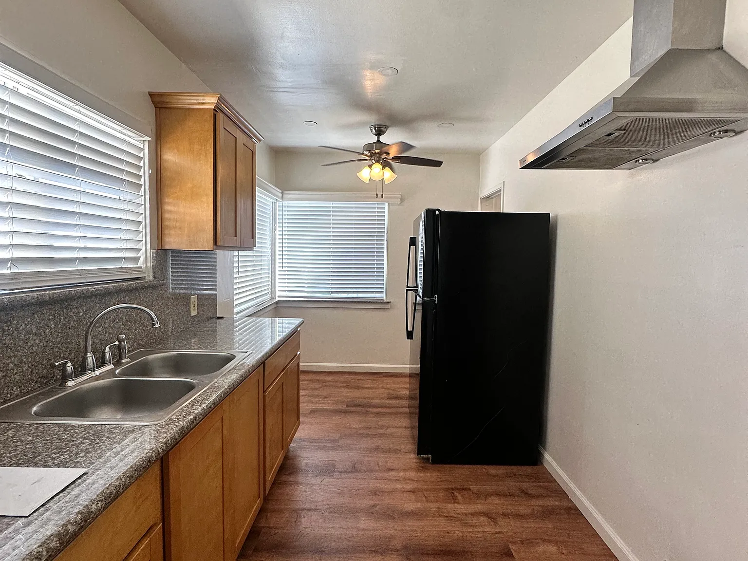 1 bed, 692 sqft, $1,700 — Photo 3