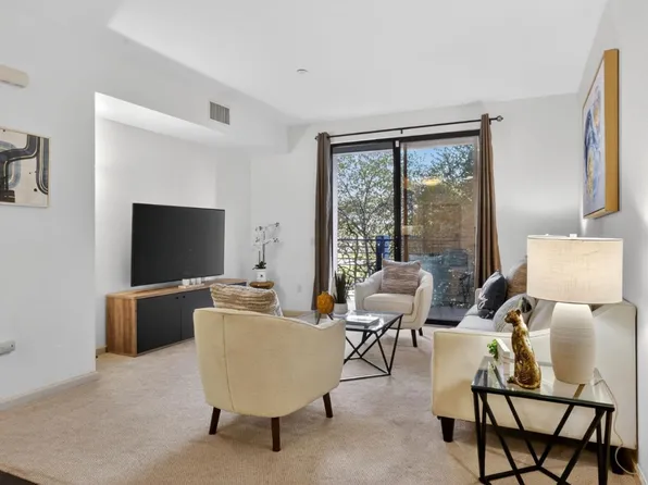 10745 N De Anza Blvd Unit 215, Cupertino, CA 95014