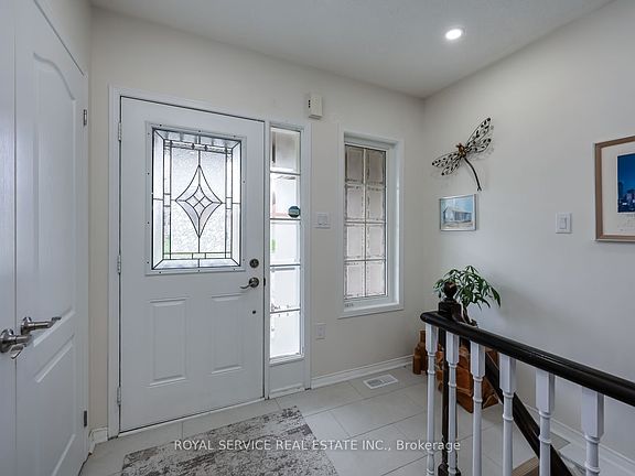 4th image of 16 Snell Ct