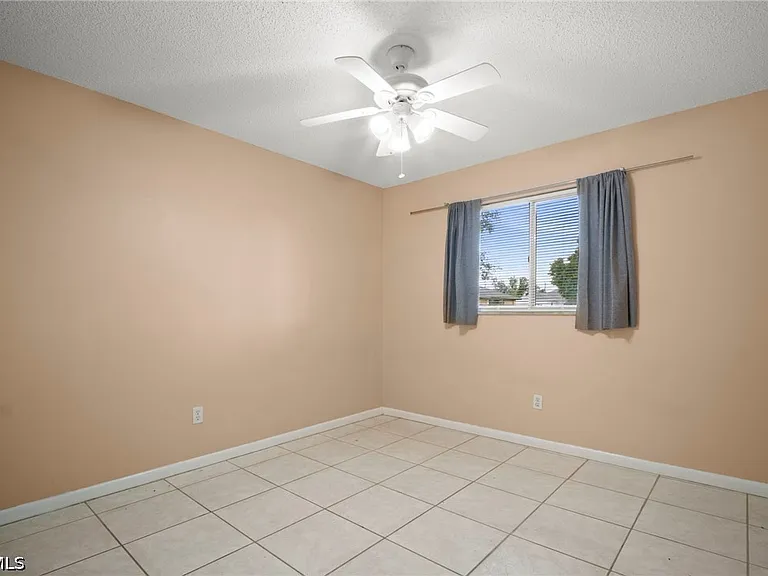 4406 Santa Barbara Blvd #B — Photo 19