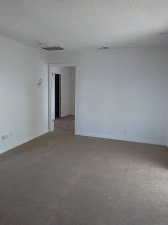 25228 Copa Del Oro Drive — Photo 4