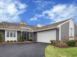 14 Briarwood Ln S, Oak Brook, IL