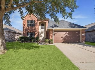 5243 El Tigre Ln, Baytown, TX 77521