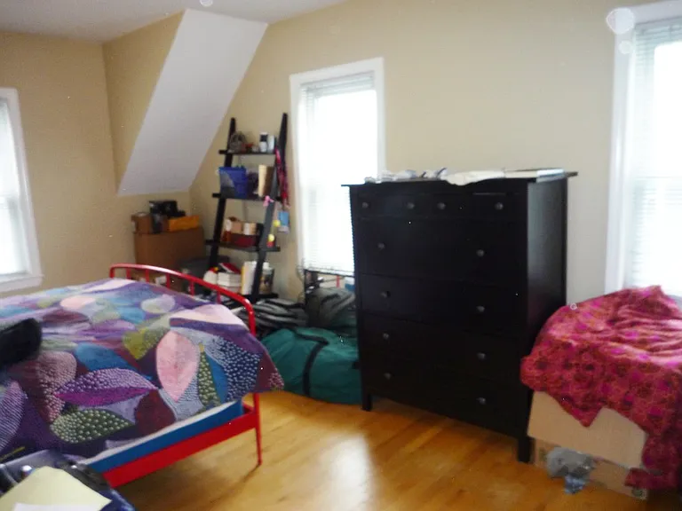 25 Pitman St #2 — Photo 10