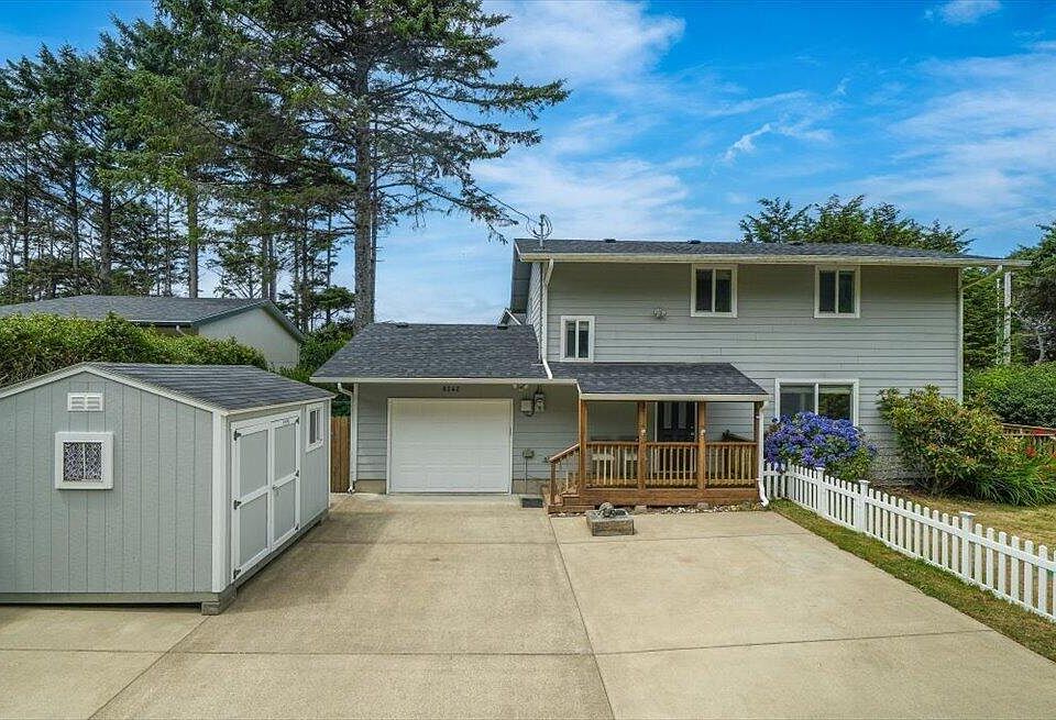 1st image of 8242 SW Abalone St