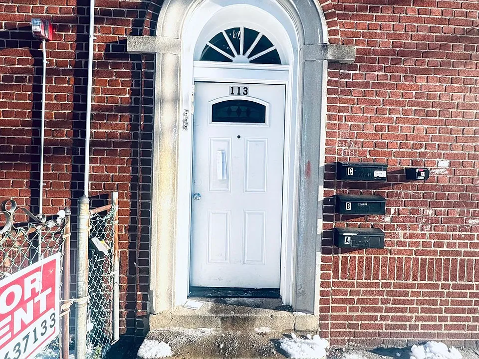 113 Mallory Ave #C