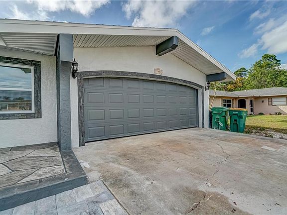4th image of 22457 Olean Blvd