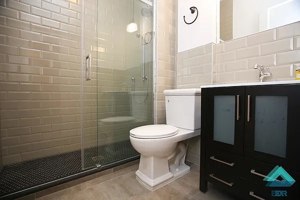 Rented by EXR | media 23