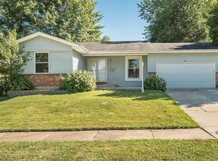 4916 Cloverfield Trl, Florissant, MO 63033