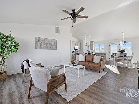 5th image of 377 Brentwood Drive Block Lot 6-1