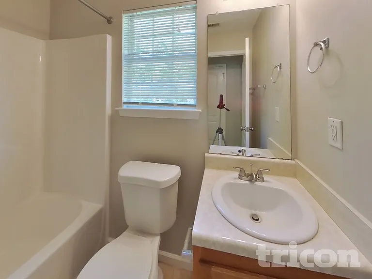 6469 Snowden Dr — Photo 17
