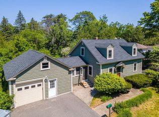 1 Savoy St, Nashua, NH 03060