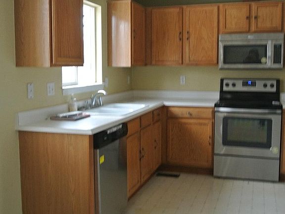 2nd image of 19950 E Radcliff Ave