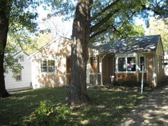 1st image of 1330 E 82nd St