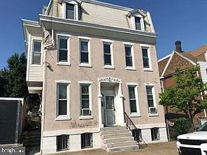 2 bed, 1.0 bath, 687 sqft, $1,400 — Photo 3
