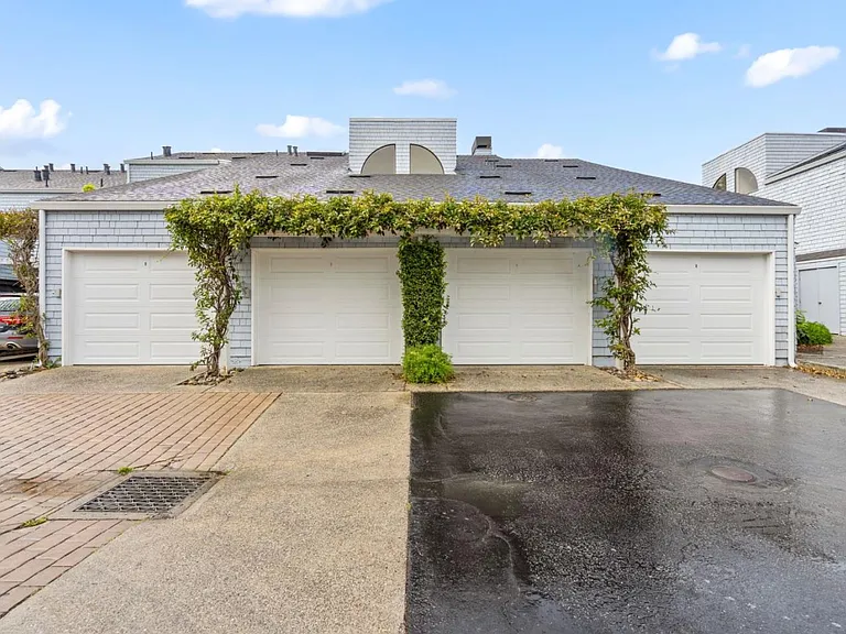 62 Eddystone Ct — Photo 21
