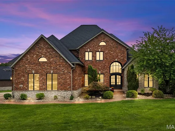 8424 Rock Ridge Ct, Edwardsville, IL 62025