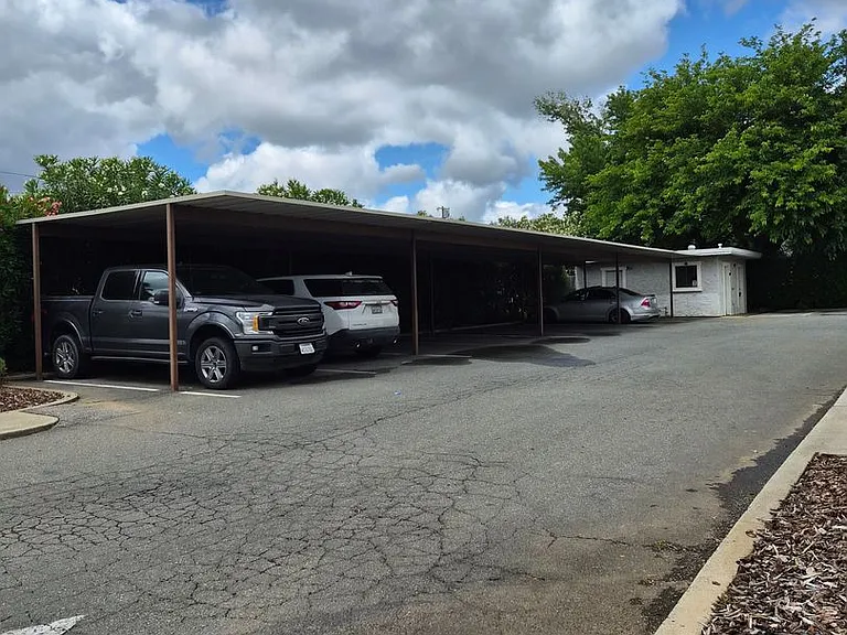 2364 Las Plumas Ave — Photo 2