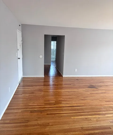 FAIRVIEW AVENUE APARTMENTS — Photo 15