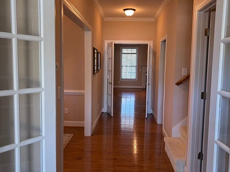 125 Gramercy Ct — Photo 3