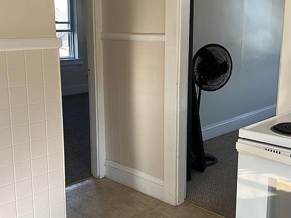 2nd image of 29 Pike St #1