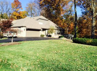 14 Walnut Creek Dr, Holland, OH 43528