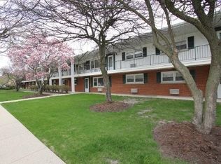 1339 1st St, Northbrook, IL 60062