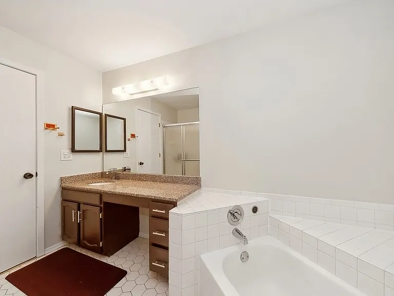 1265 N Wellington Ct N — Photo 7