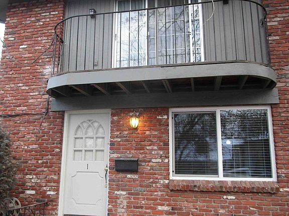 2nd image of 3514 S Hillcrest Dr APT 1