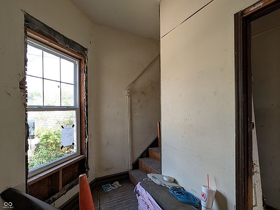4th image of 417 12th St