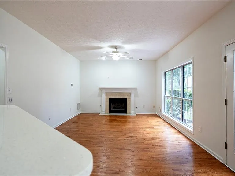 1607 Tunbridge Ln — Photo 12