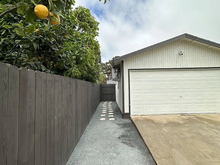 1695 Logan Ave #2 — Photo 7