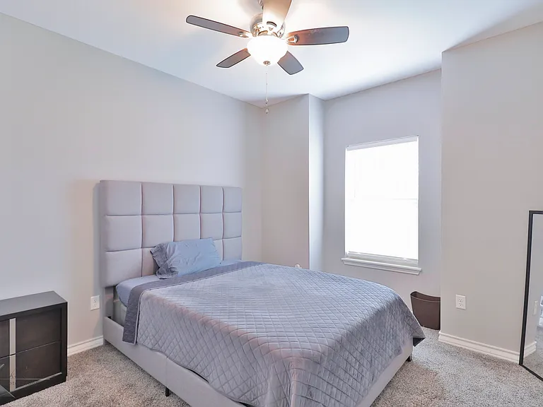 3126 Oakley St — Photo 18