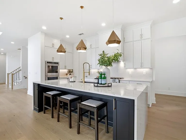 4510 Hawthorn Cir — Photo 13