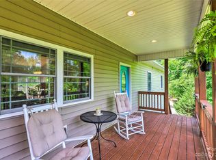 6 Shady Bluff Ln, Weaverville, NC 28787
