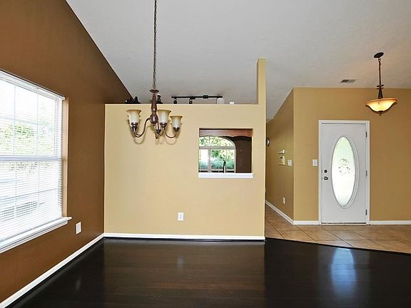 4th image of 3161 N White River Parkway East Dr