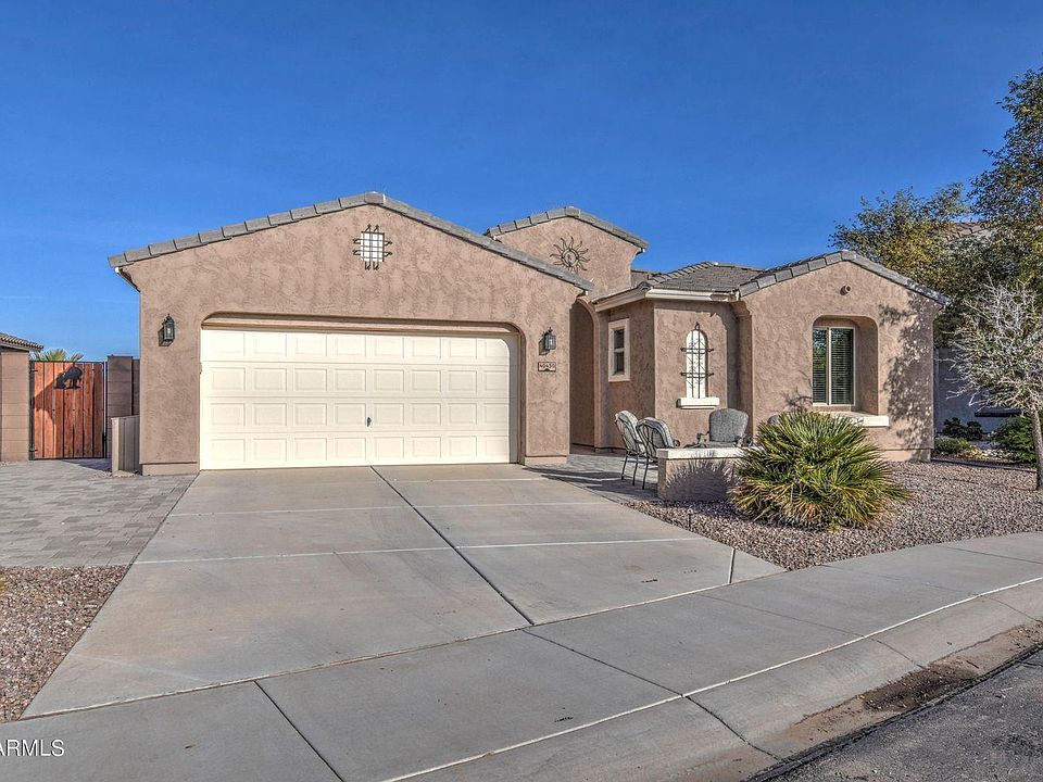 1st image of 40430 W Parkhill Dr