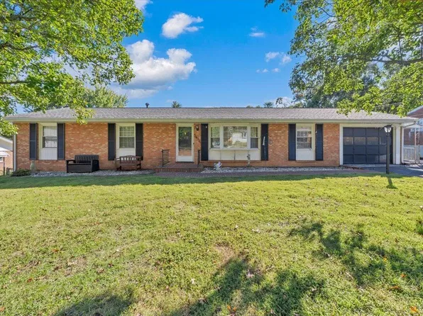 5436 Warwood Dr, Roanoke, VA 24018