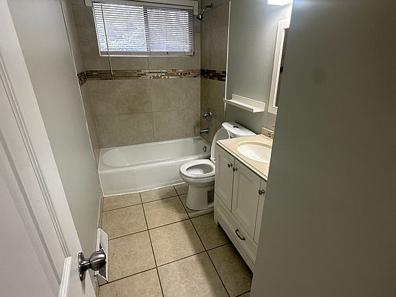 4th image of 2519 Abelwood Rd