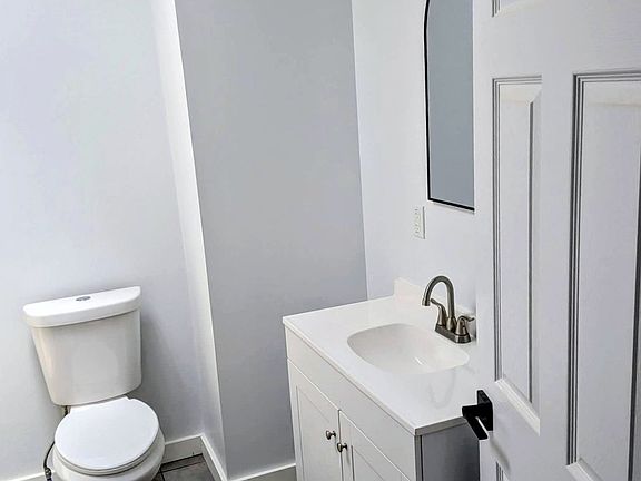 4th image of 1028 W Olney Ave Floor 2