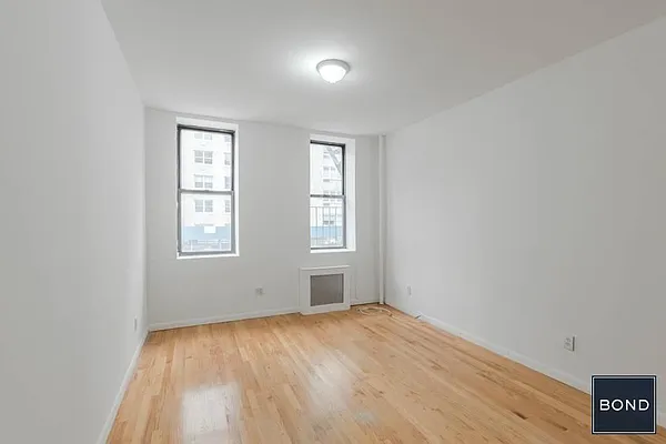 Rented by Bond New York | media 1