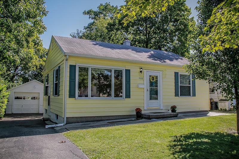 1st image of 712 Heimert Ave