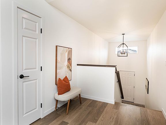 4th image of 6611 Belding Dr S
